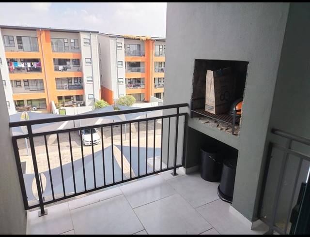 2 BEDROOM PROPERTY TO RENT IN GLEN MARAIS